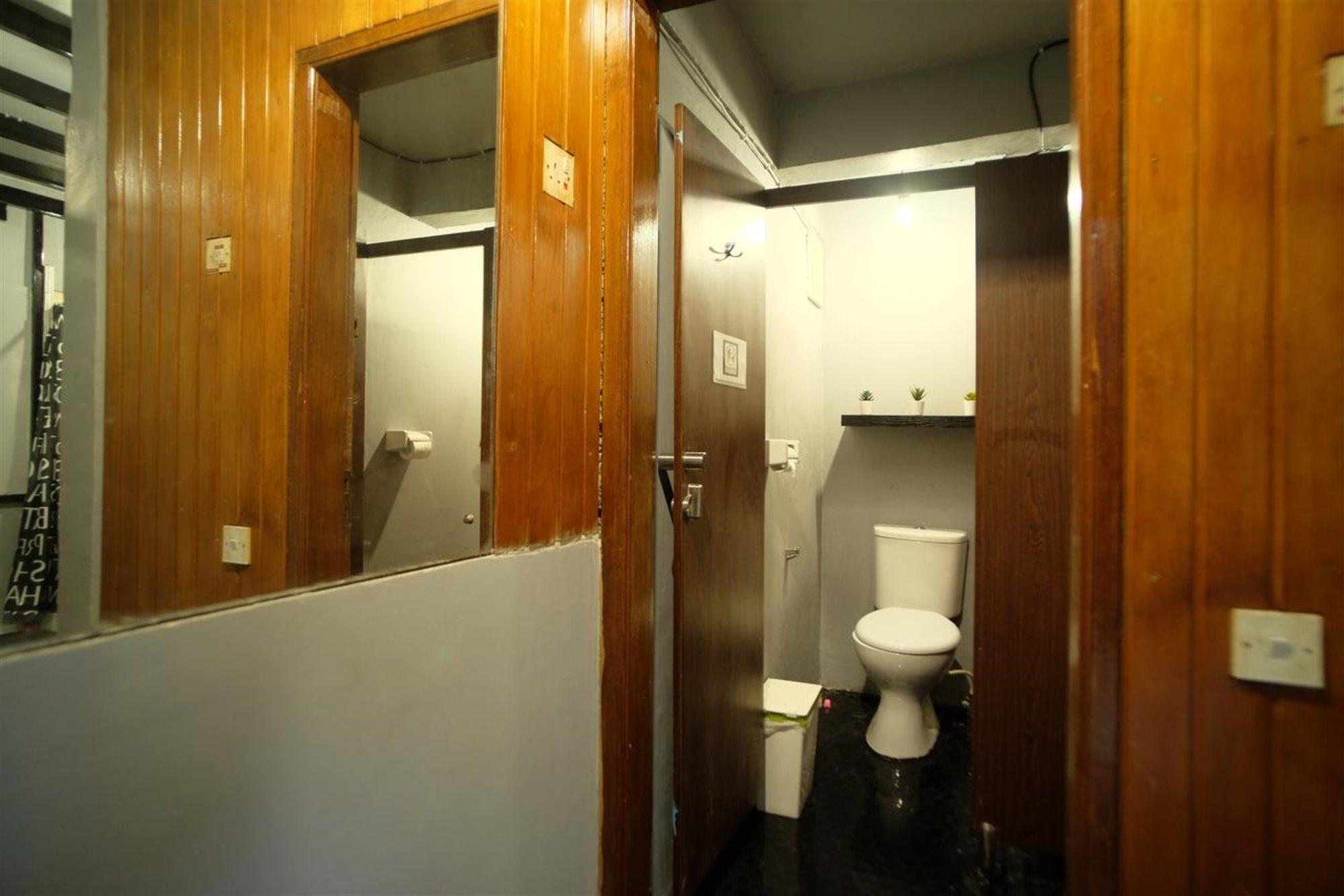 Inap At Capsule Thamrin Jacarta Exterior foto